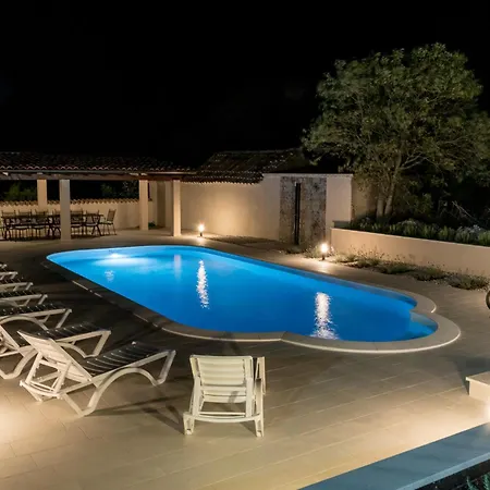 Luxury Marija - Rustic With Pool And Sauna 别墅