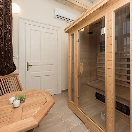 Luxury Marija - Rustic With Pool And Sauna Sonkovic