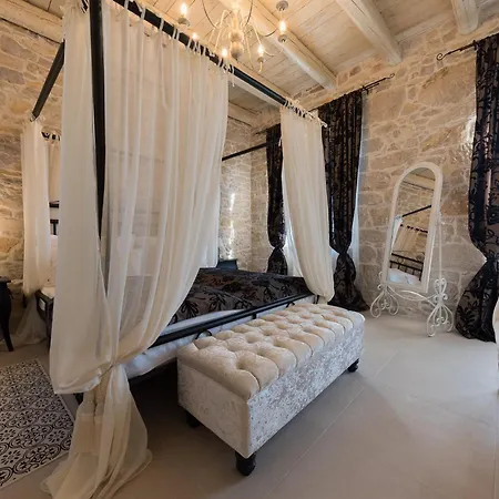 别墅 Luxury Marija - Rustic With Pool And Sauna